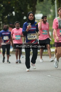 Runner Photo 3963715