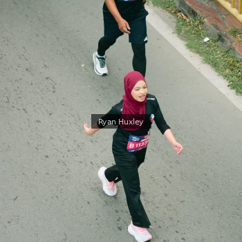 Runner Photo 3963765