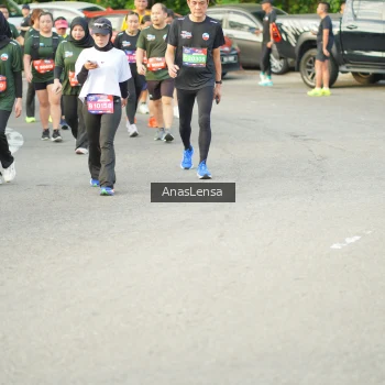 Runner Photo 3963775