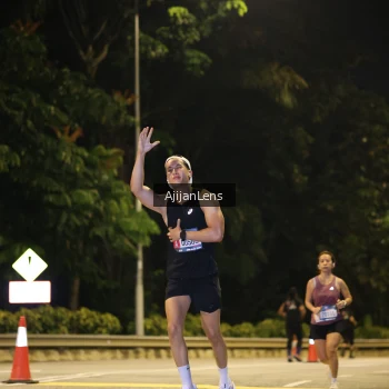 Runner Photo 3963799
