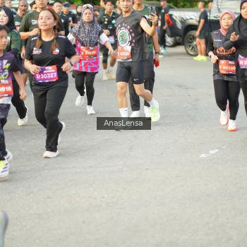 Runner Photo 3963875