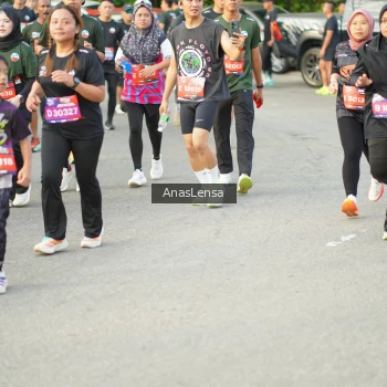 Runner Photo 3963885