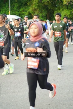 Runner Photo 3963940