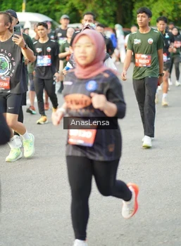 Runner Photo 3963950