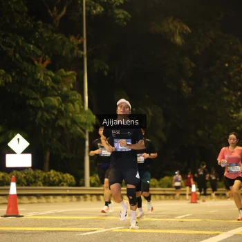 Runner Photo 3963971