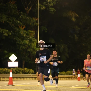 Runner Photo 3963987