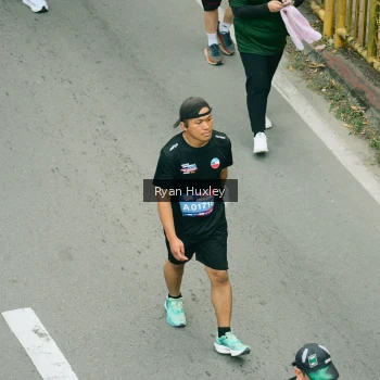 Runner Photo 3964012