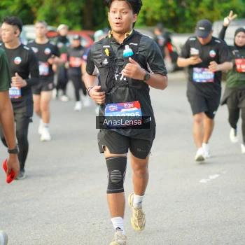 Runner Photo 3964043