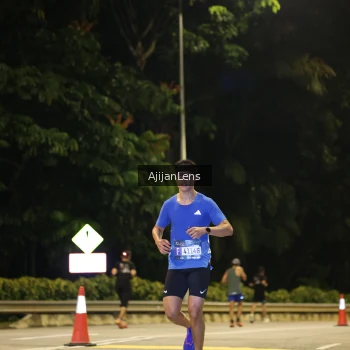 Runner Photo 3964057