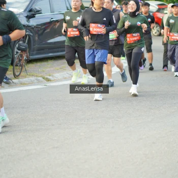 Runner Photo 3964060