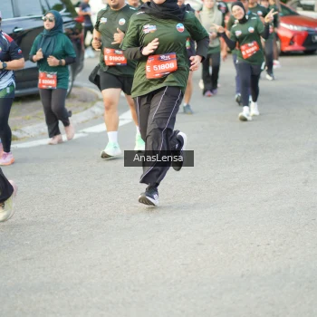Runner Photo 3964105