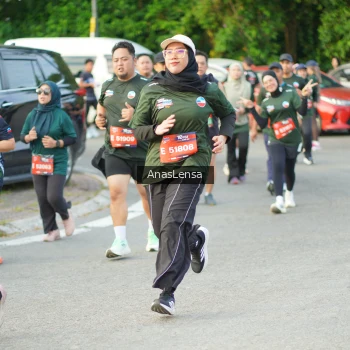 Runner Photo 3964106