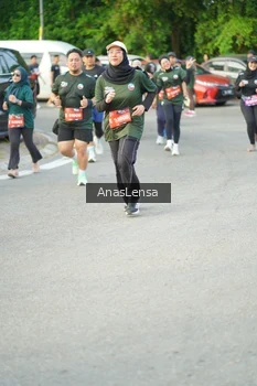 Runner Photo 3964109
