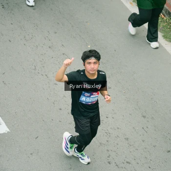Runner Photo 3964146