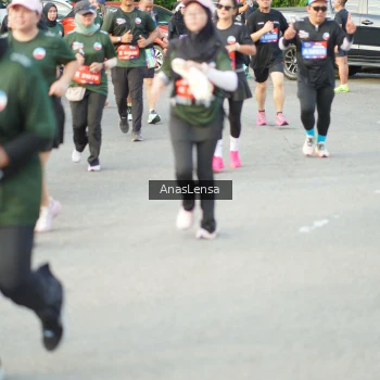 Runner Photo 3964192