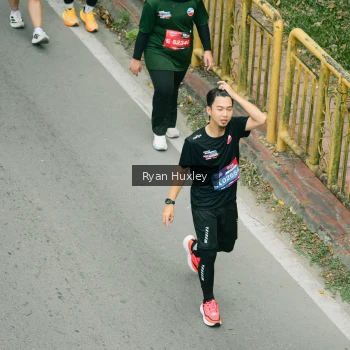 Runner Photo 3964219