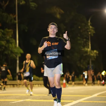 Runner Photo 3964242