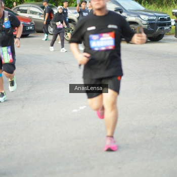 Runner Photo 3964270