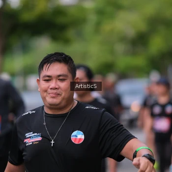Runner Photo 3964285