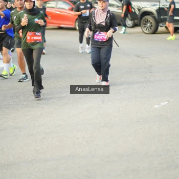 Runner Photo 3964300