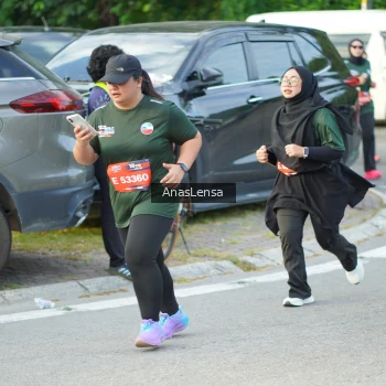Runner Photo 3964374