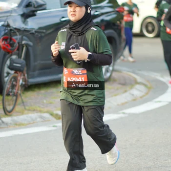 Runner Photo 3964435