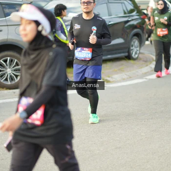 Runner Photo 3964458