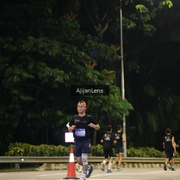 Runner Photo 3964500