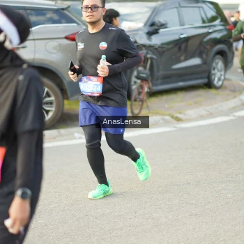 Runner Photo 3964506