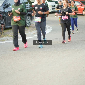 Runner Photo 3964513
