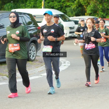 Runner Photo 3964516