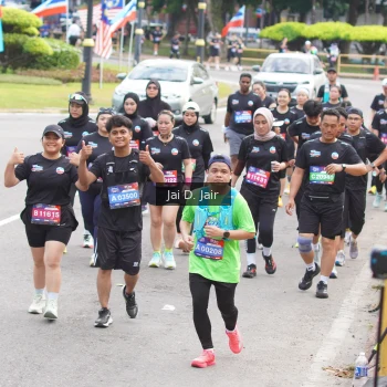 Runner Photo 3964546