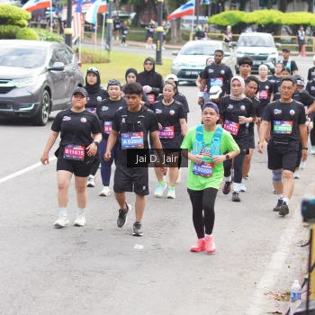 Runner Photo 3964559