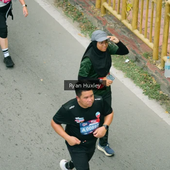 Runner Photo 3964576