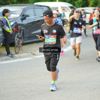 Runner Photo 3964593
