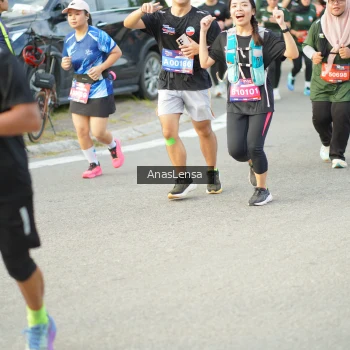 Runner Photo 3964596
