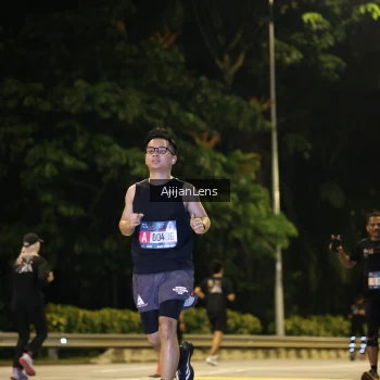Runner Photo 3964641