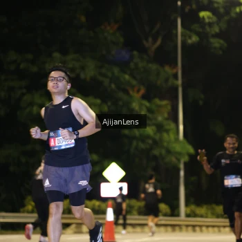 Runner Photo 3964642