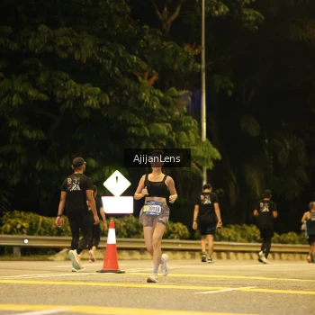 Runner Photo 3964660
