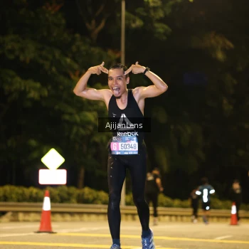 Runner Photo 3964676