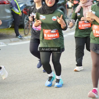 Runner Photo 3964685
