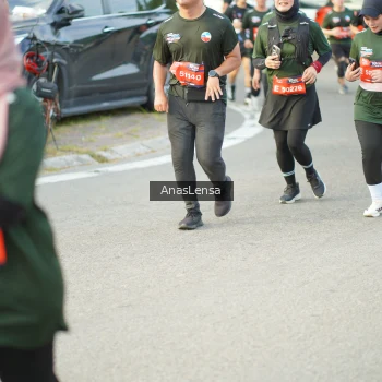 Runner Photo 3964695