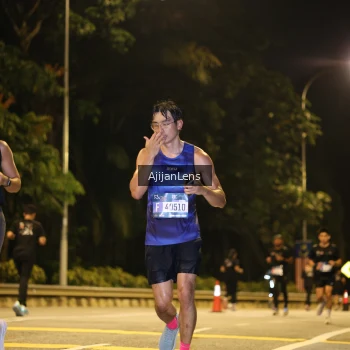 Runner Photo 3964715
