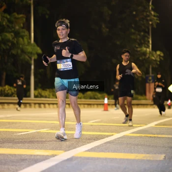 Runner Photo 3964771