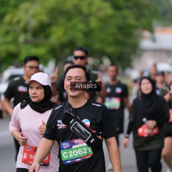 Runner Photo 3964773