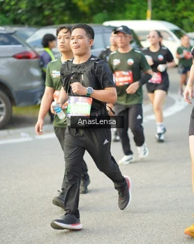 Runner Photo 3964807