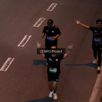 Runner Photo 3964816