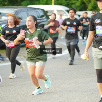 Runner Photo 3964871