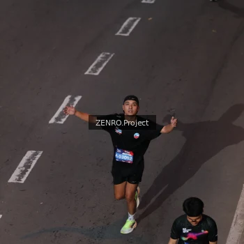 Runner Photo 3964897