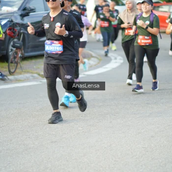 Runner Photo 3964924